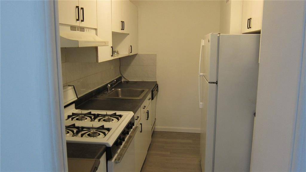 Brooklyn, NY 11235,35 Seacoast TER #7E