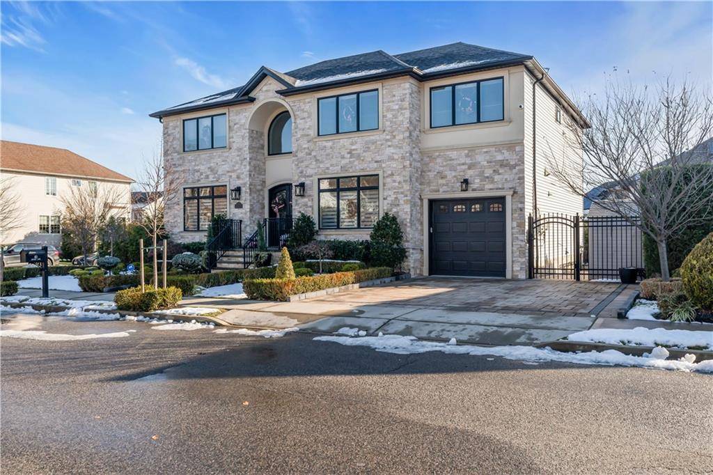 Staten Island, NY 10307,40 Dintree LN