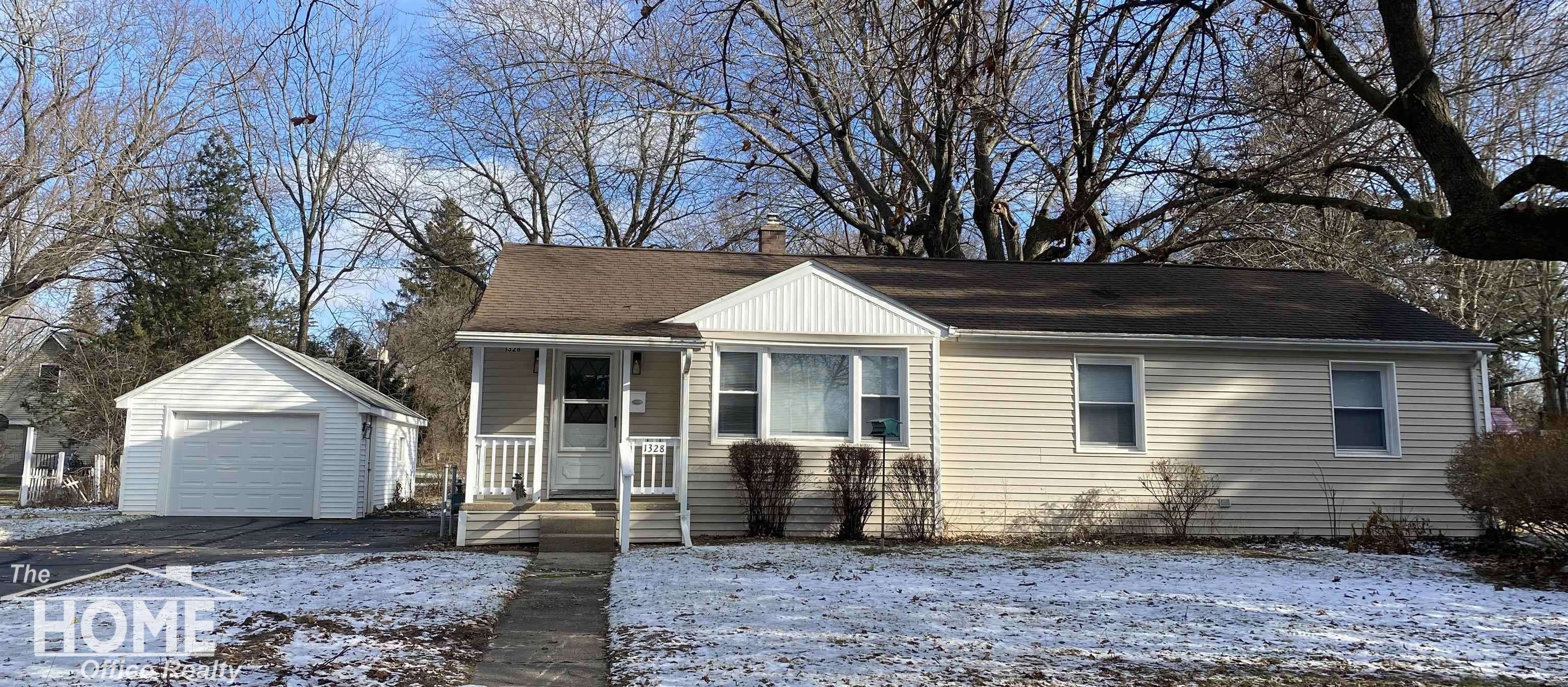 Owosso, MI 48867,1328 N Ball ST