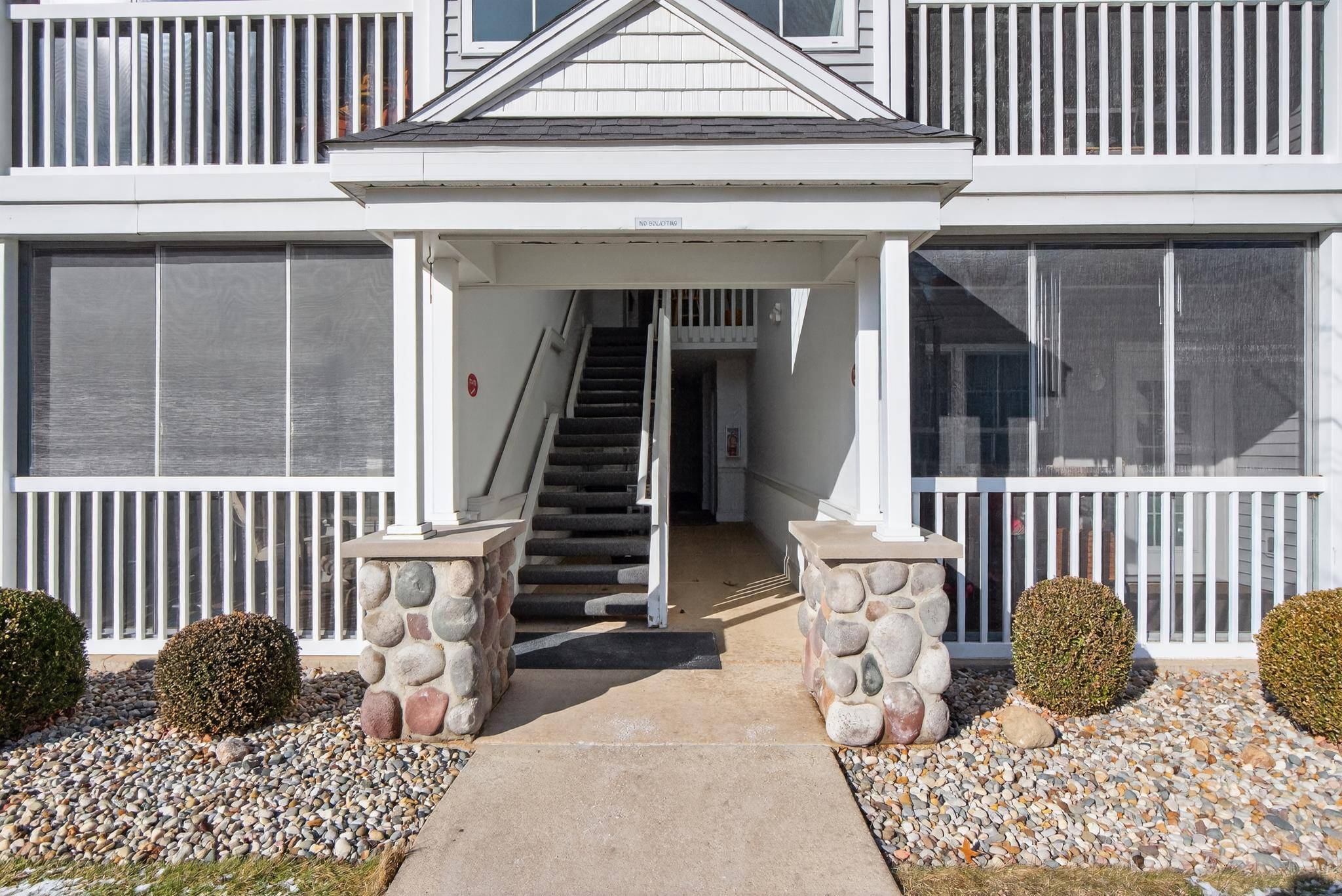 Jackson, MI 49203,778 W Barrington CIR