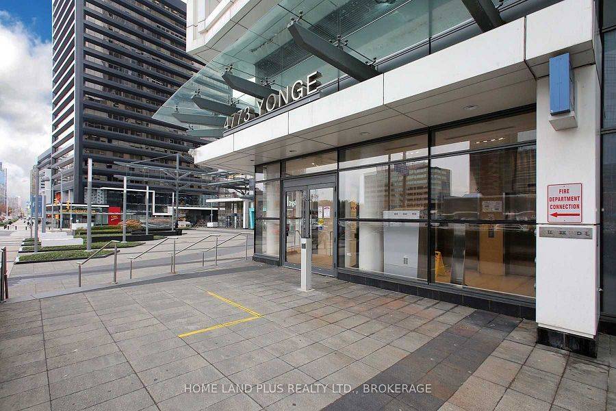 Toronto C14, ON M2N 5M5,4773 Yonge ST #5M