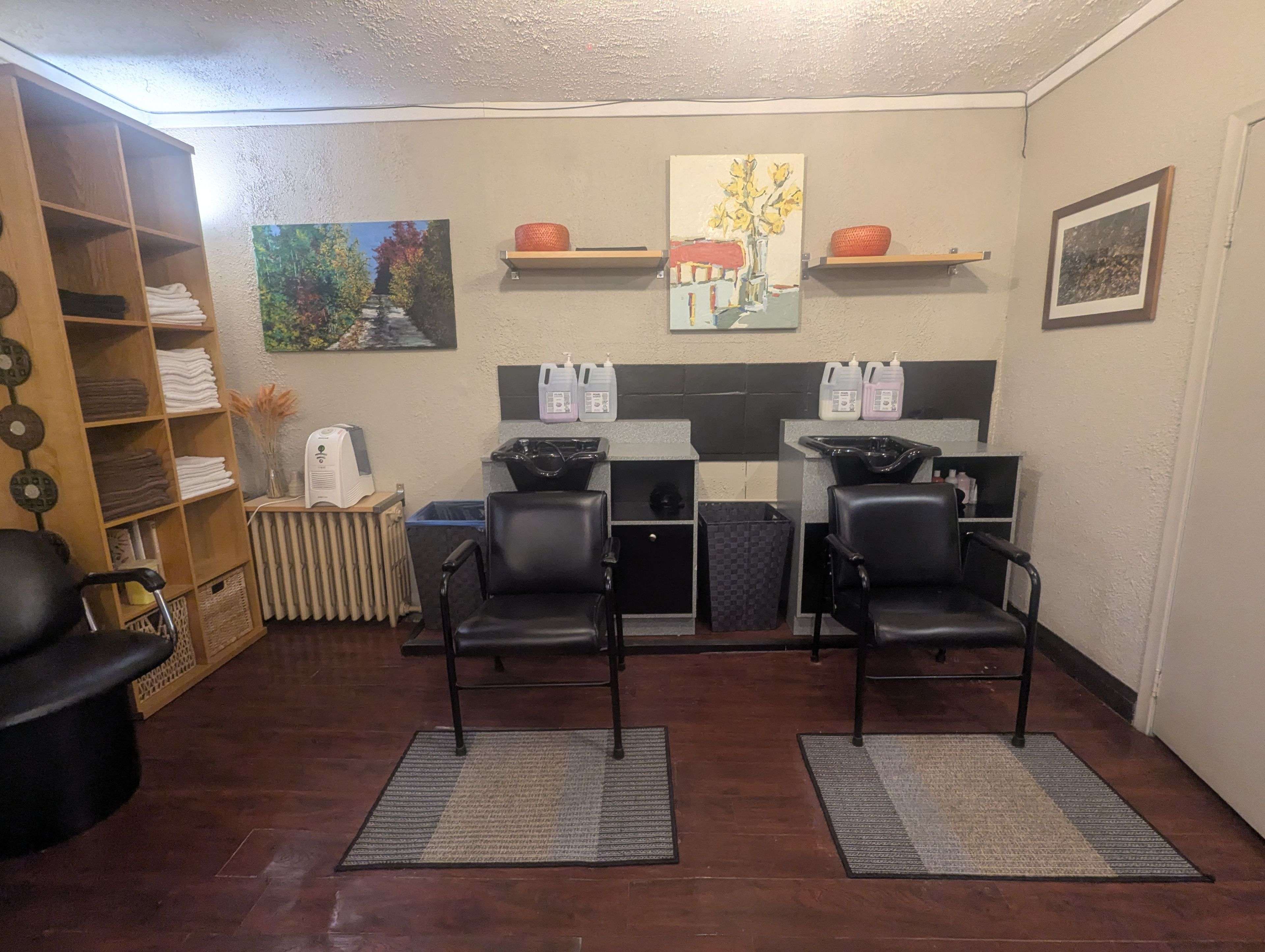 Toronto E03, ON M4K 2Z8,3A Chester AVE