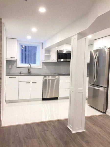 Toronto E02, ON M4L 3S8,340 Kenilworth AVE #C