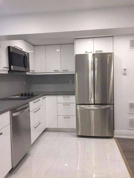 Toronto E02, ON M4L 3S8,340 Kenilworth AVE #C