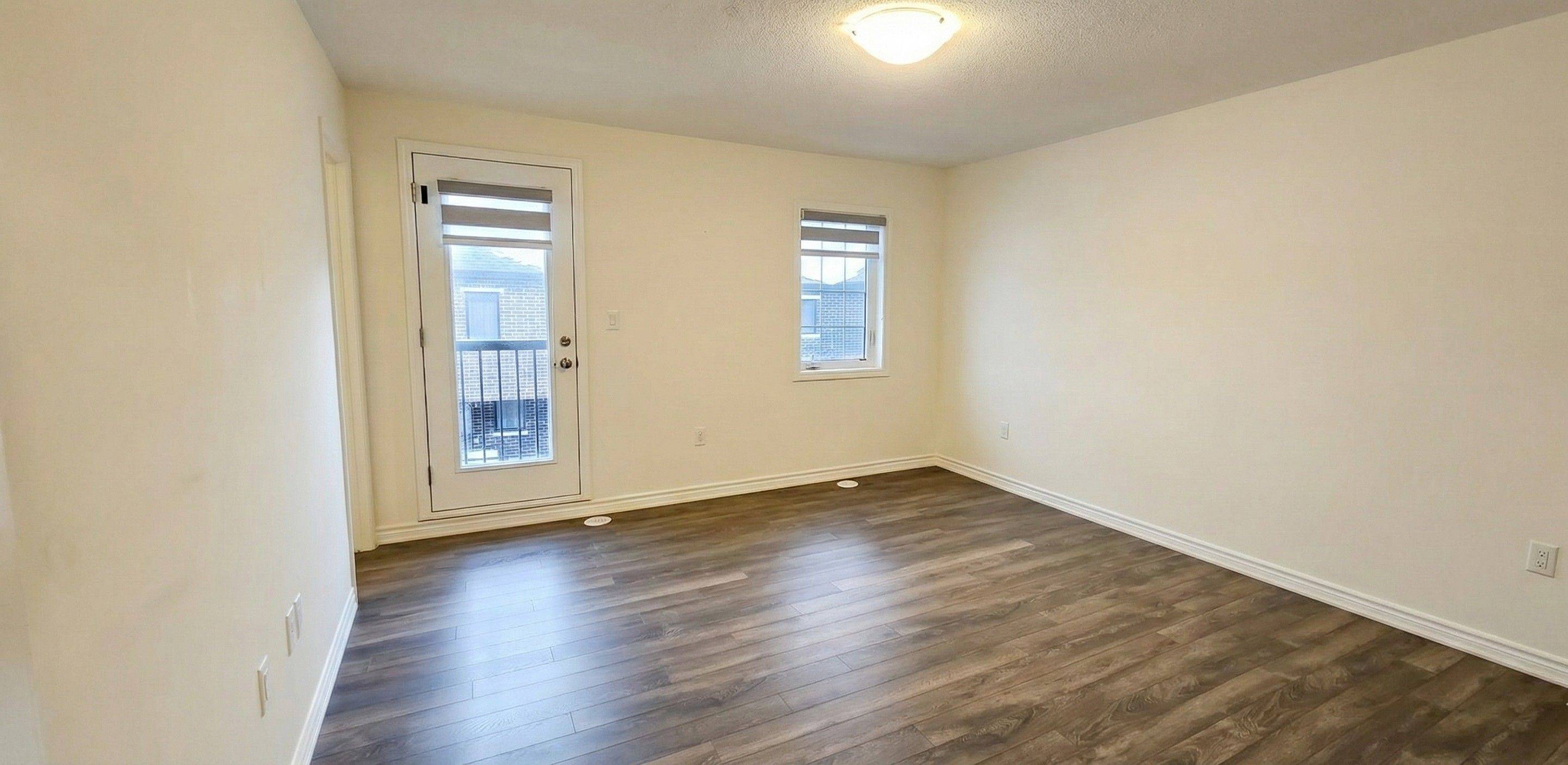 Pickering, ON L1X 0N1,3281 Brigadier AVE