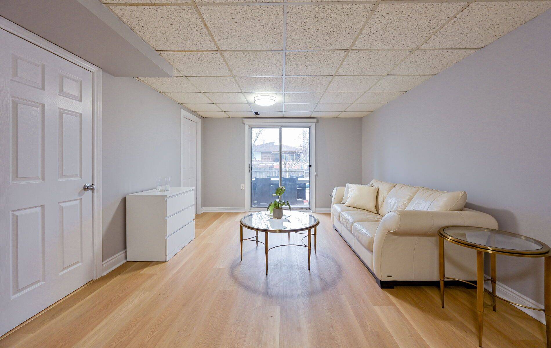 Toronto E07, ON M1S 2Y6,60 Tineta CRES #Main Floor