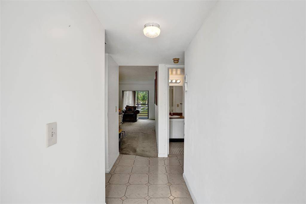 Sunrise, FL 33322,10434 Sunrise Lakes Blvd #202