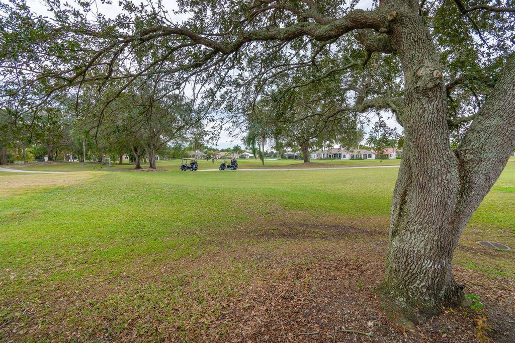 Weston, FL 33327,2466 Bay Isle Ct #2466