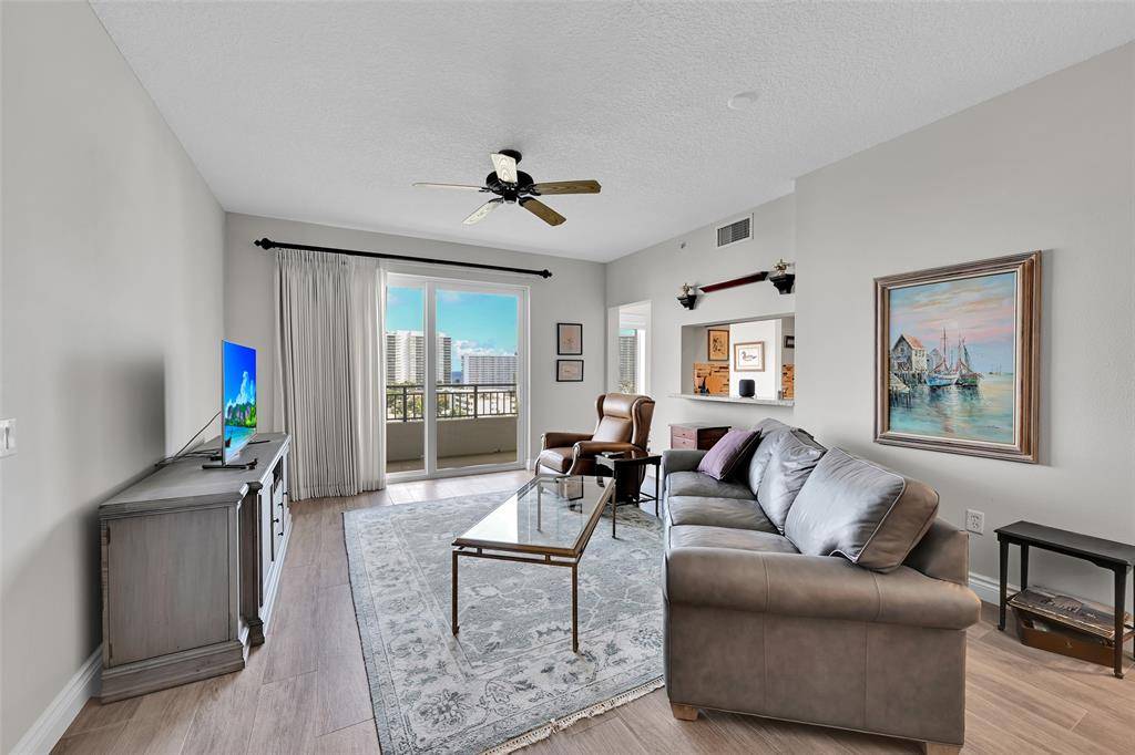 Pompano Beach, FL 33062,2880 NE 14th Street Cswy #1004