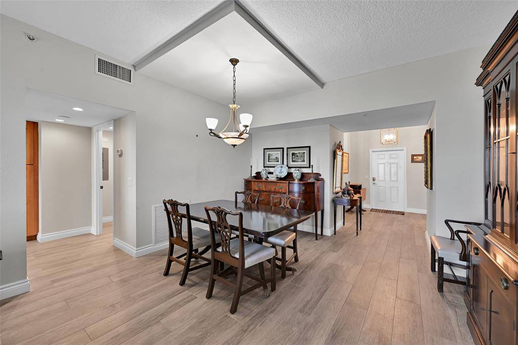 Pompano Beach, FL 33062,2880 NE 14th Street Cswy #1004