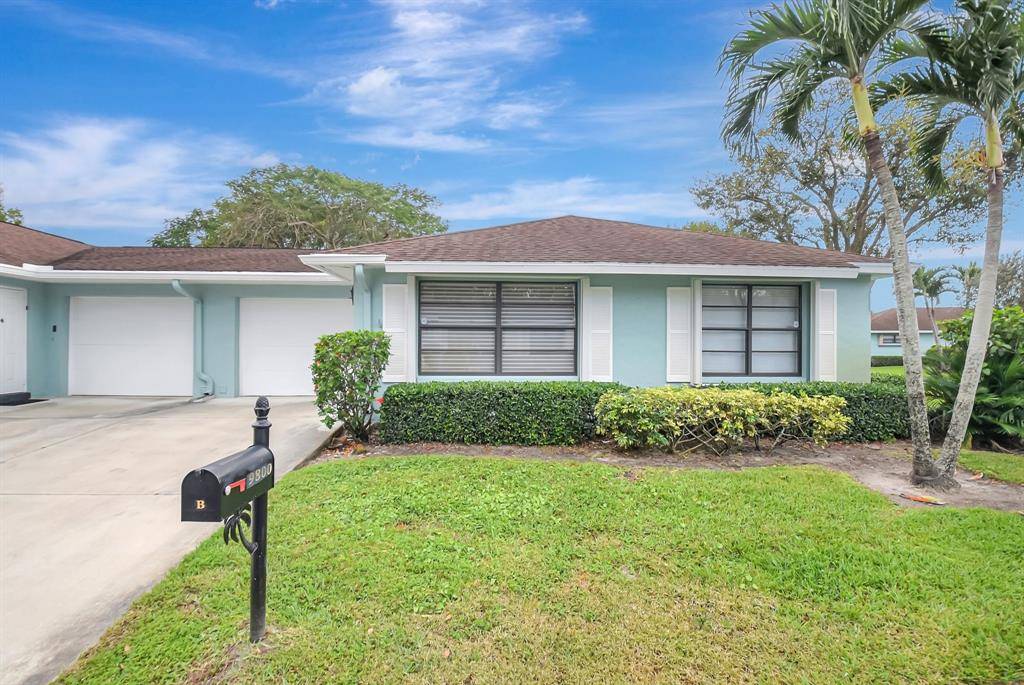 Boynton Beach, FL 33436,9800 Pecan Tree Drive #B