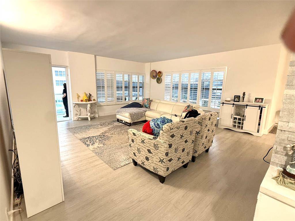 Fort Lauderdale, FL 33308,3550 Galt Ocean Dr #206