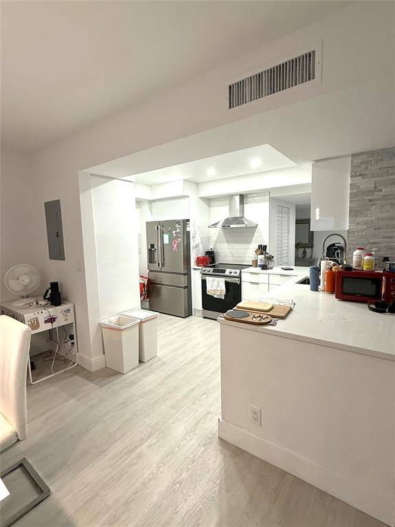 Fort Lauderdale, FL 33308,3550 Galt Ocean Dr #206