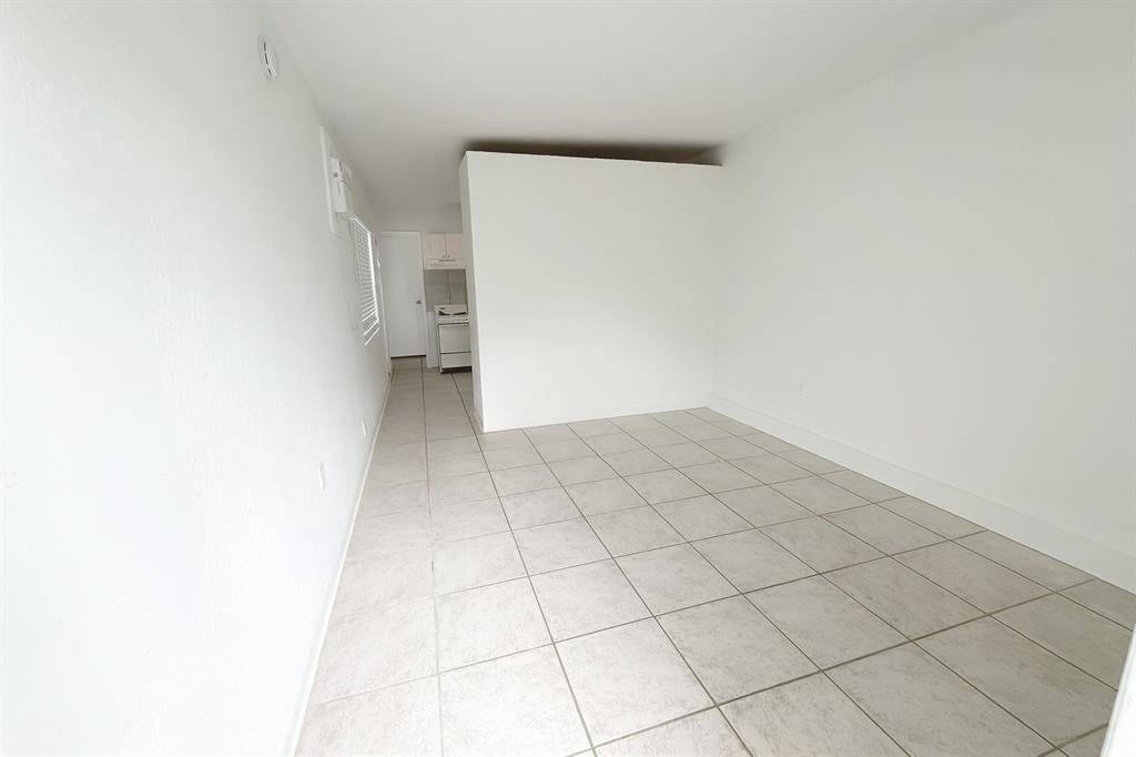 Fort Lauderdale, FL 33304,1100 NE 12th Avenue #9