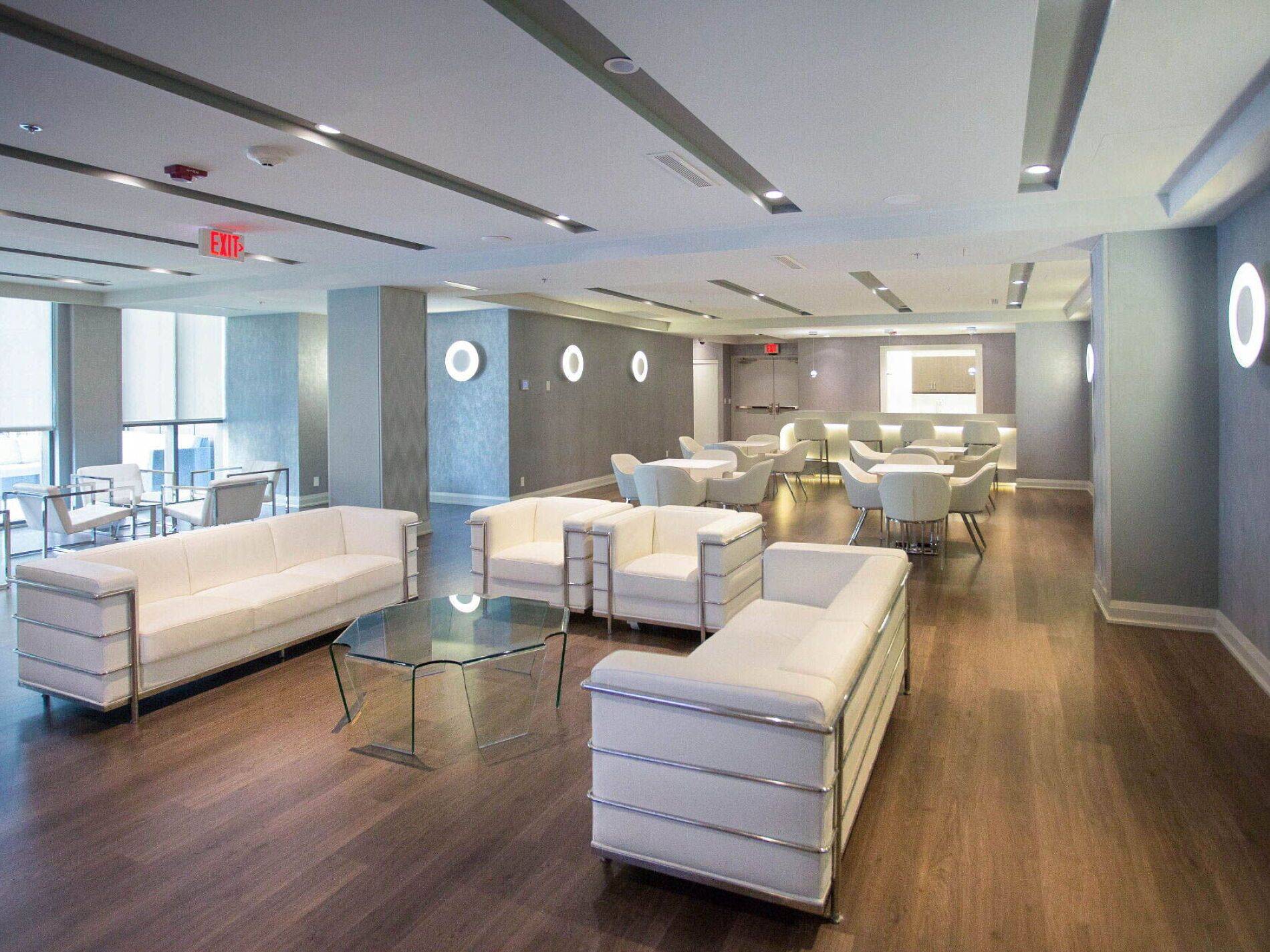 Toronto W10, ON M9W 0C6,80 Esther Lorrie DR #203