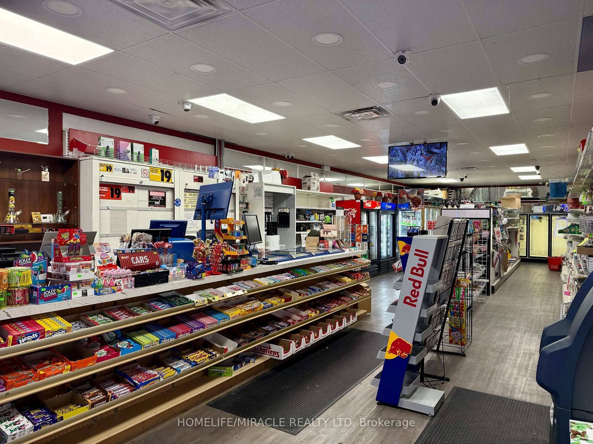 Mississauga, ON L5L 3P9,4099 Erin Mills Pkwy #12