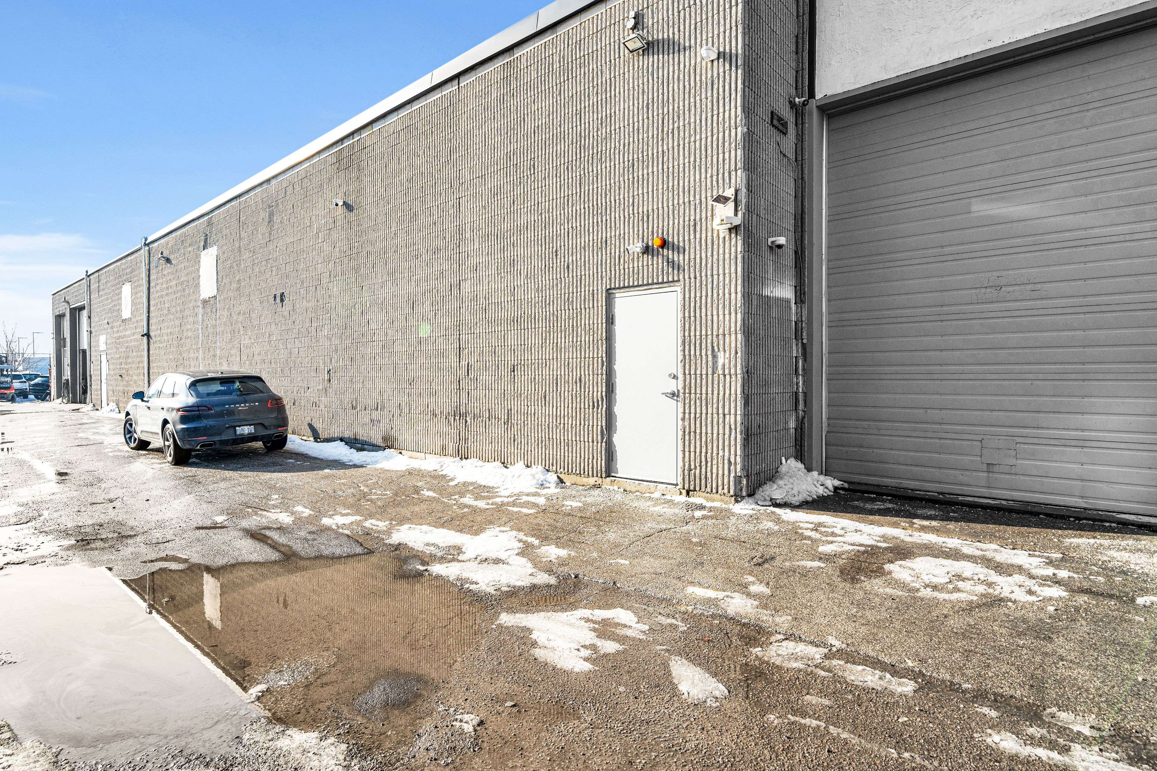 Toronto W05, ON M3J 2B8,70 Vanley CRES #3