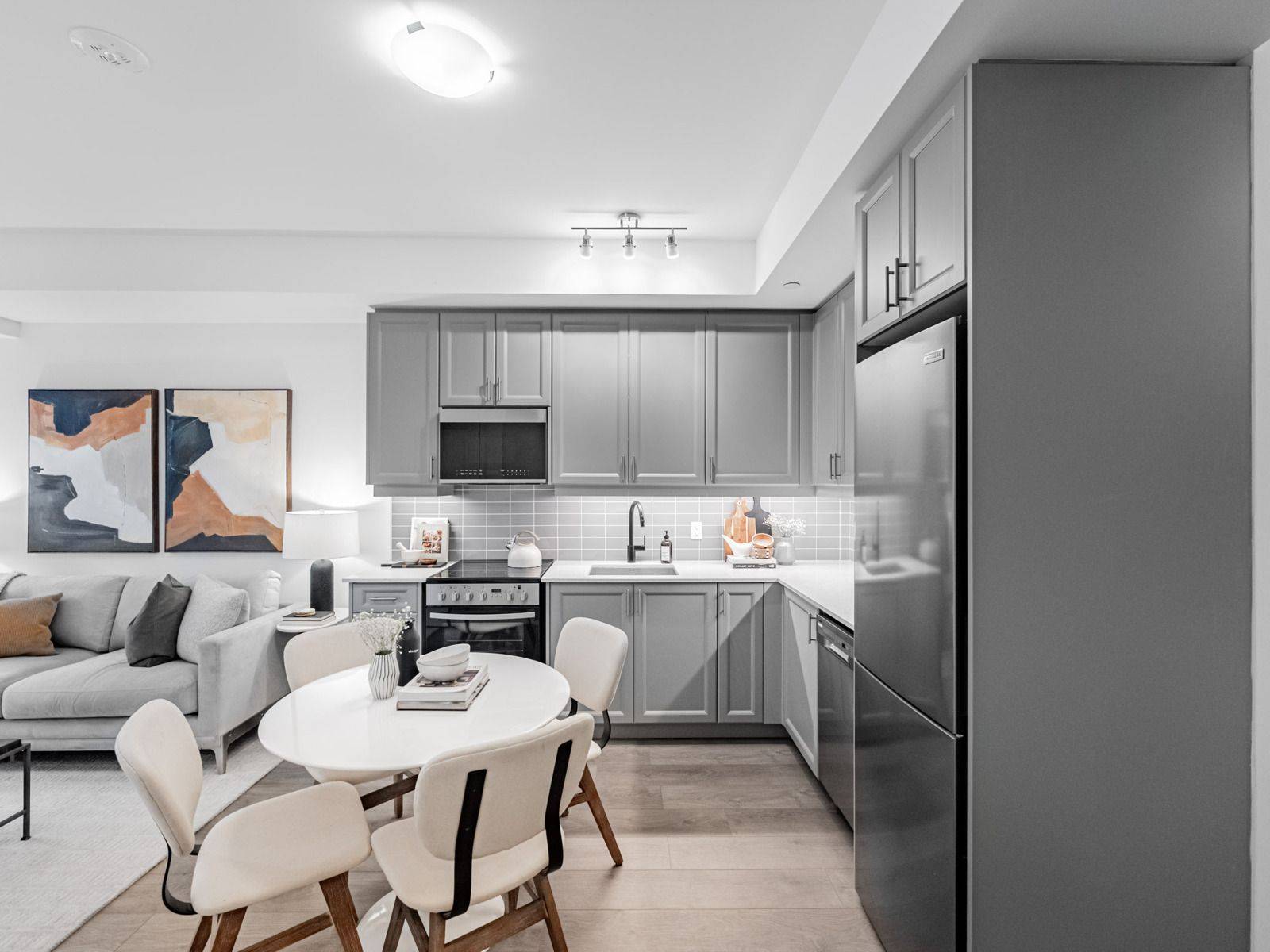 Oakville, ON L6M 0X7,2333 Khalsa Gate #301