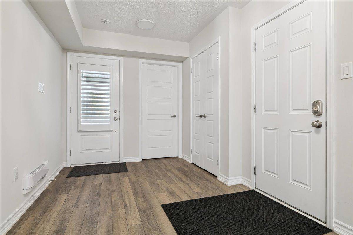 Oakville, ON L6M 0Y7,3087 Mistletoe GDNS