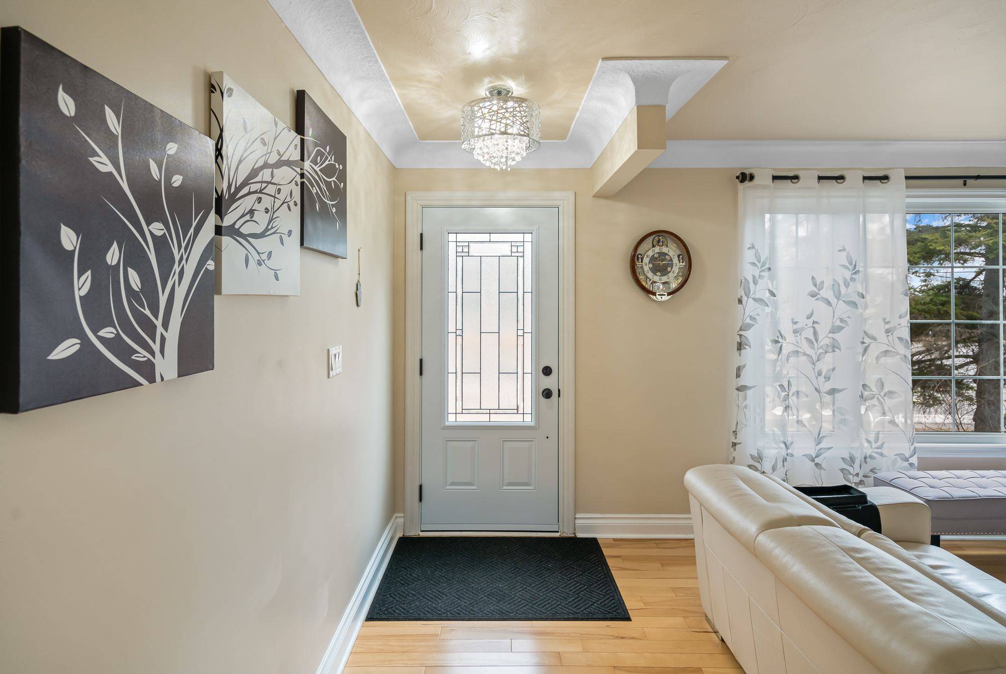 Welland, ON L3C 5E8,415 RIVERSIDE DR