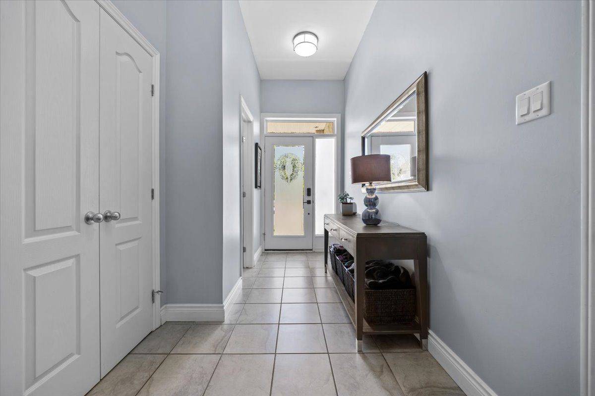 Orleans - Cumberland And Area, ON K4A 0M8,416 Rochefort CIR