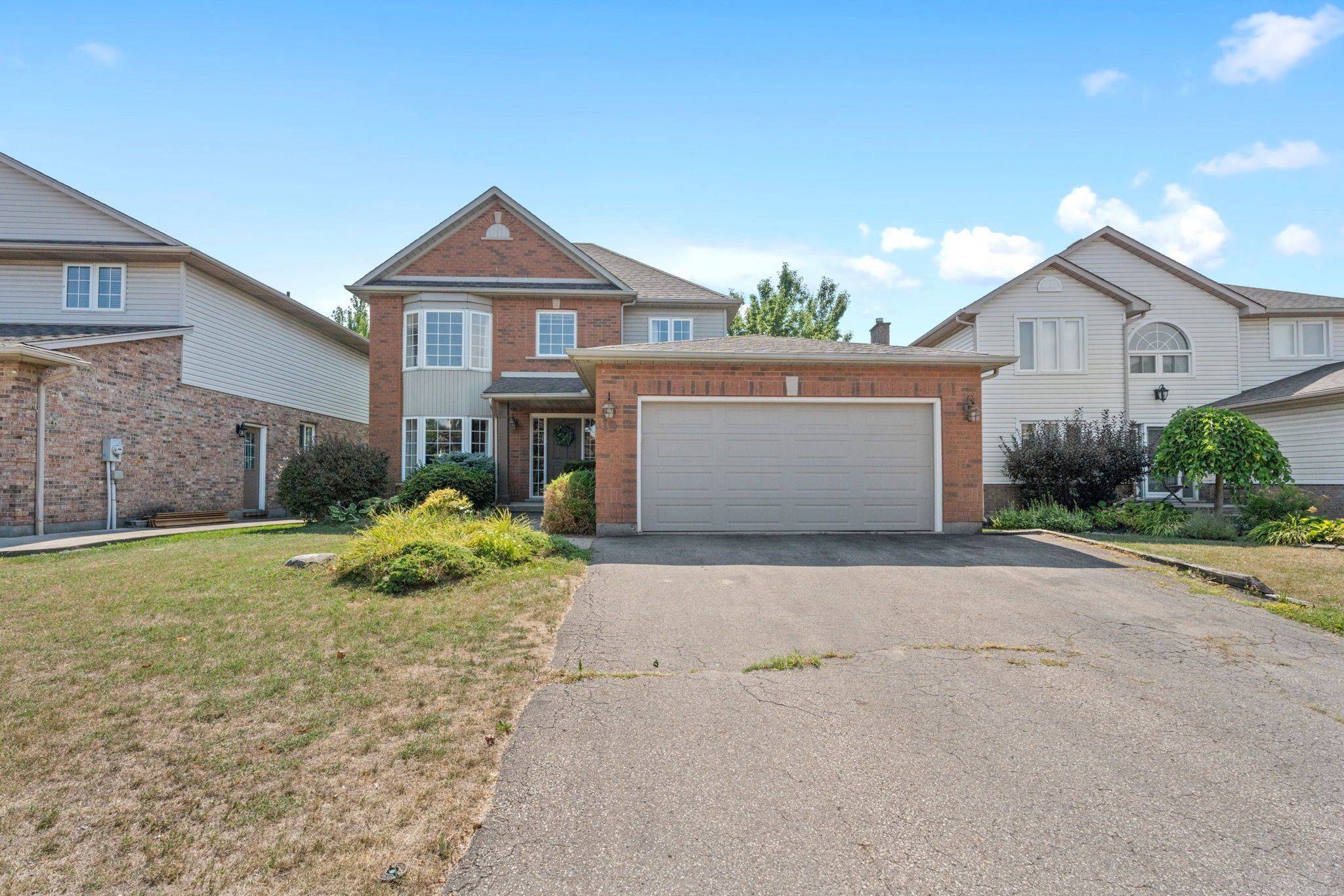 Thorold, ON L2V 5A2,19 Crysler CRES