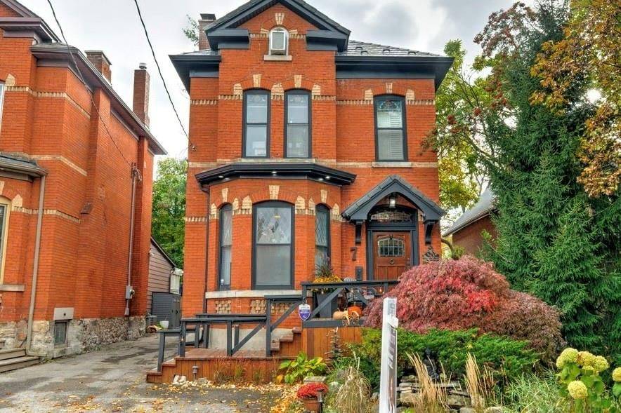 Hamilton, ON L8P 2M1,7 Homewood AVE