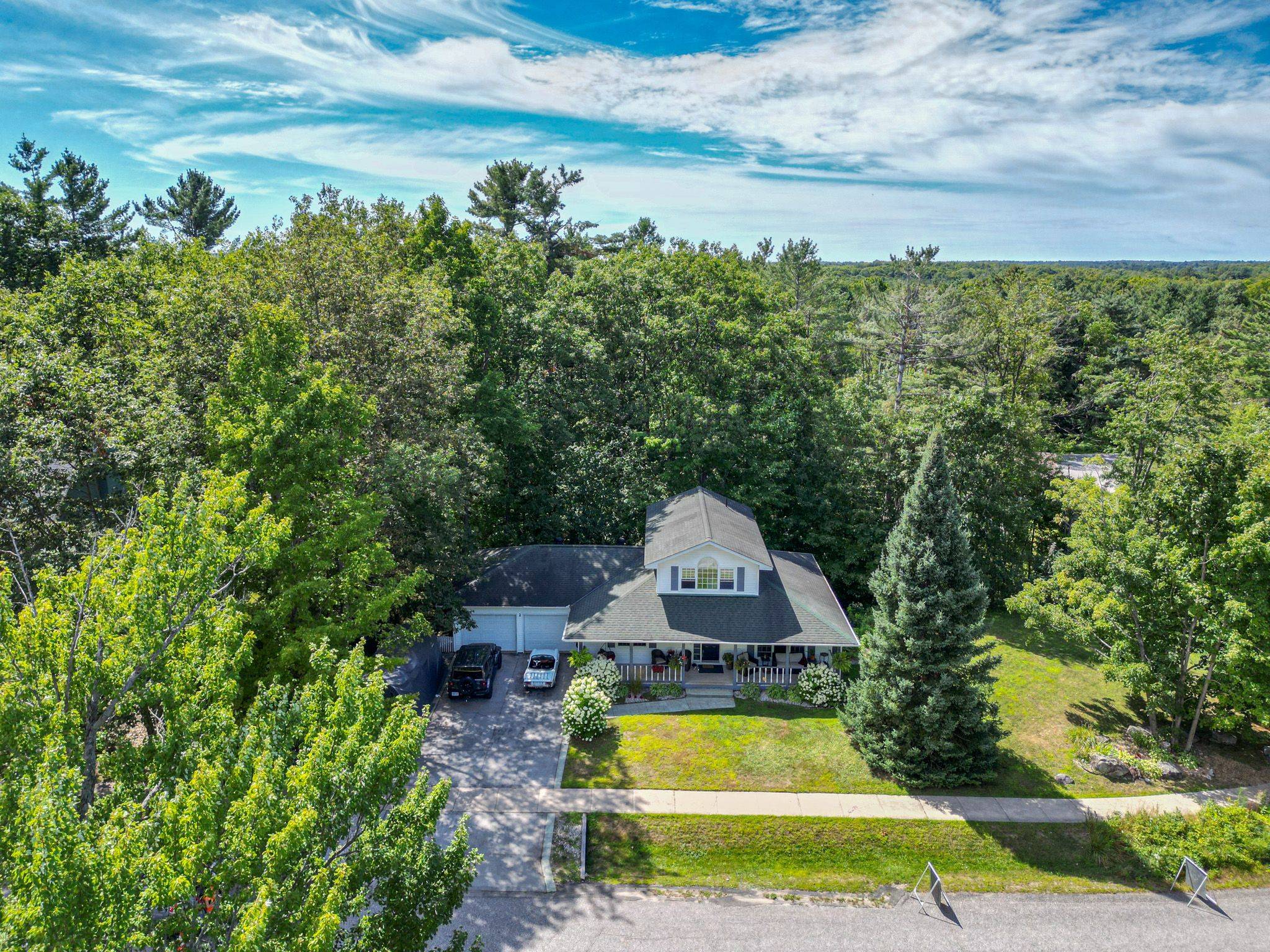 Bracebridge, ON P1L 1L4,2 The Granite Bluff N/A