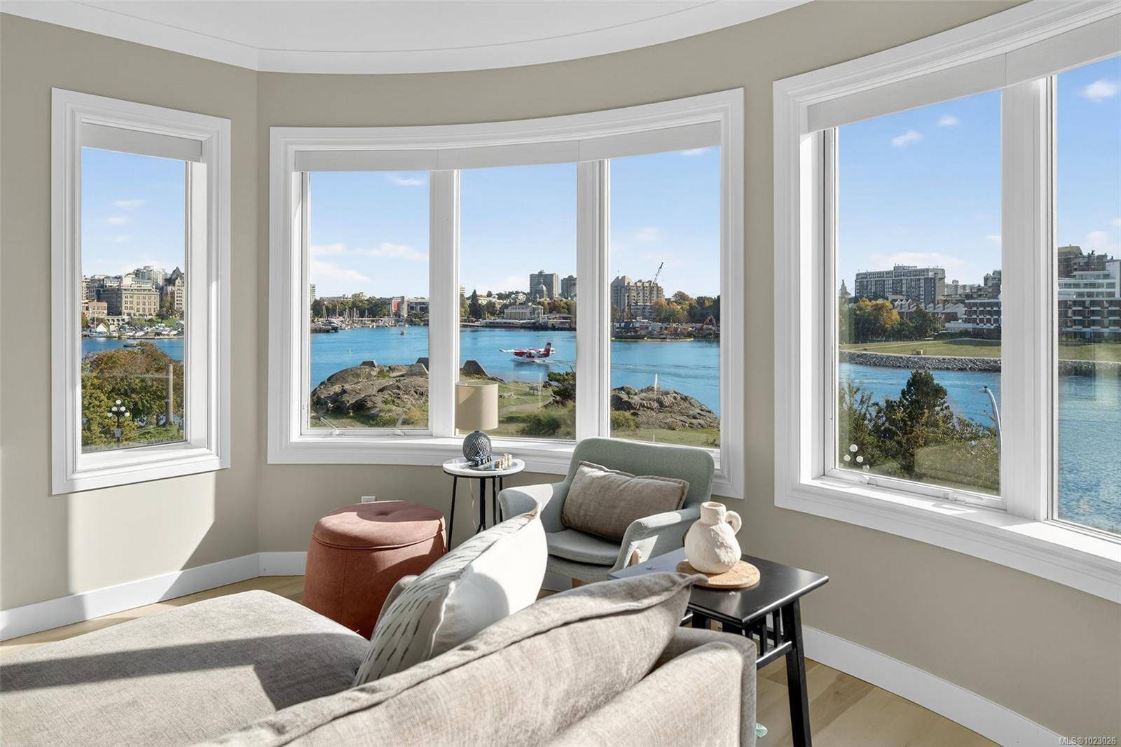 Victoria, BC V9A 7J4,50 Songhees Rd #303