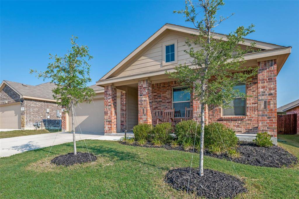 Justin, TX 76247,640 Emmons Creek Street