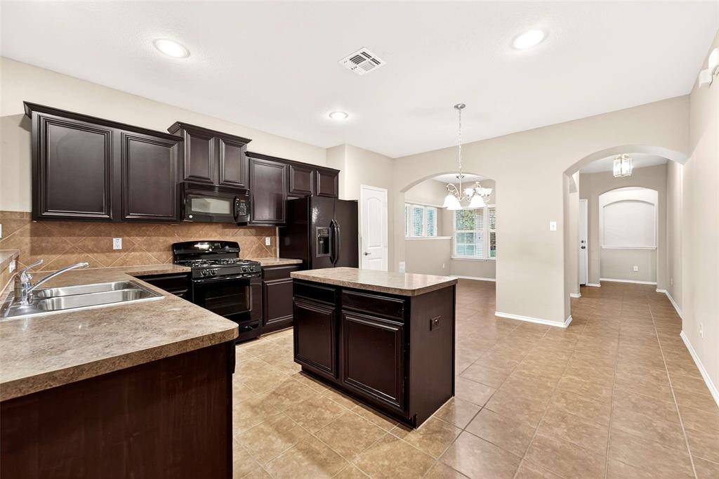 Aubrey, TX 76227,9105 Waterman Drive