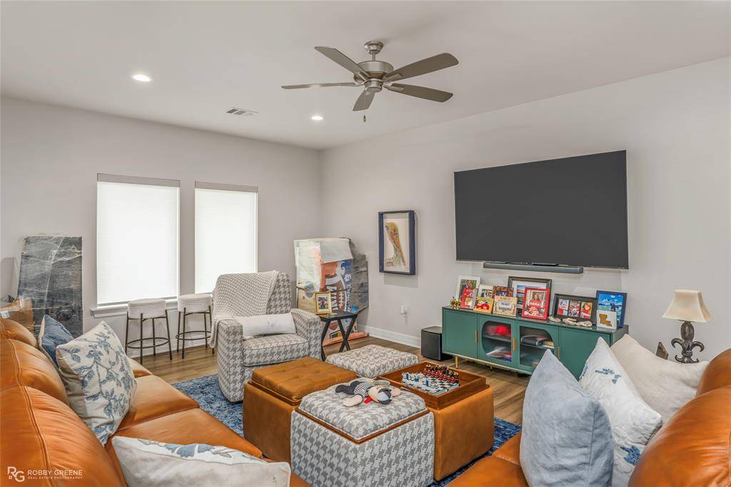 Shreveport, LA 71106,323 Mousse Ruelle