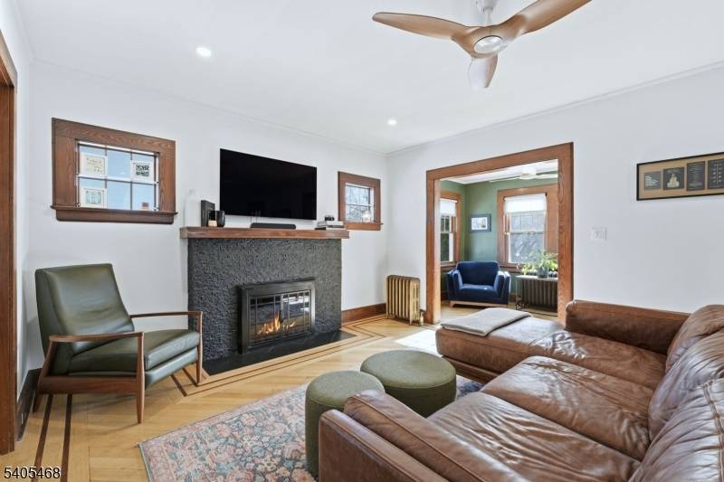 Montclair Twp., NJ 07042,32 Dodd St