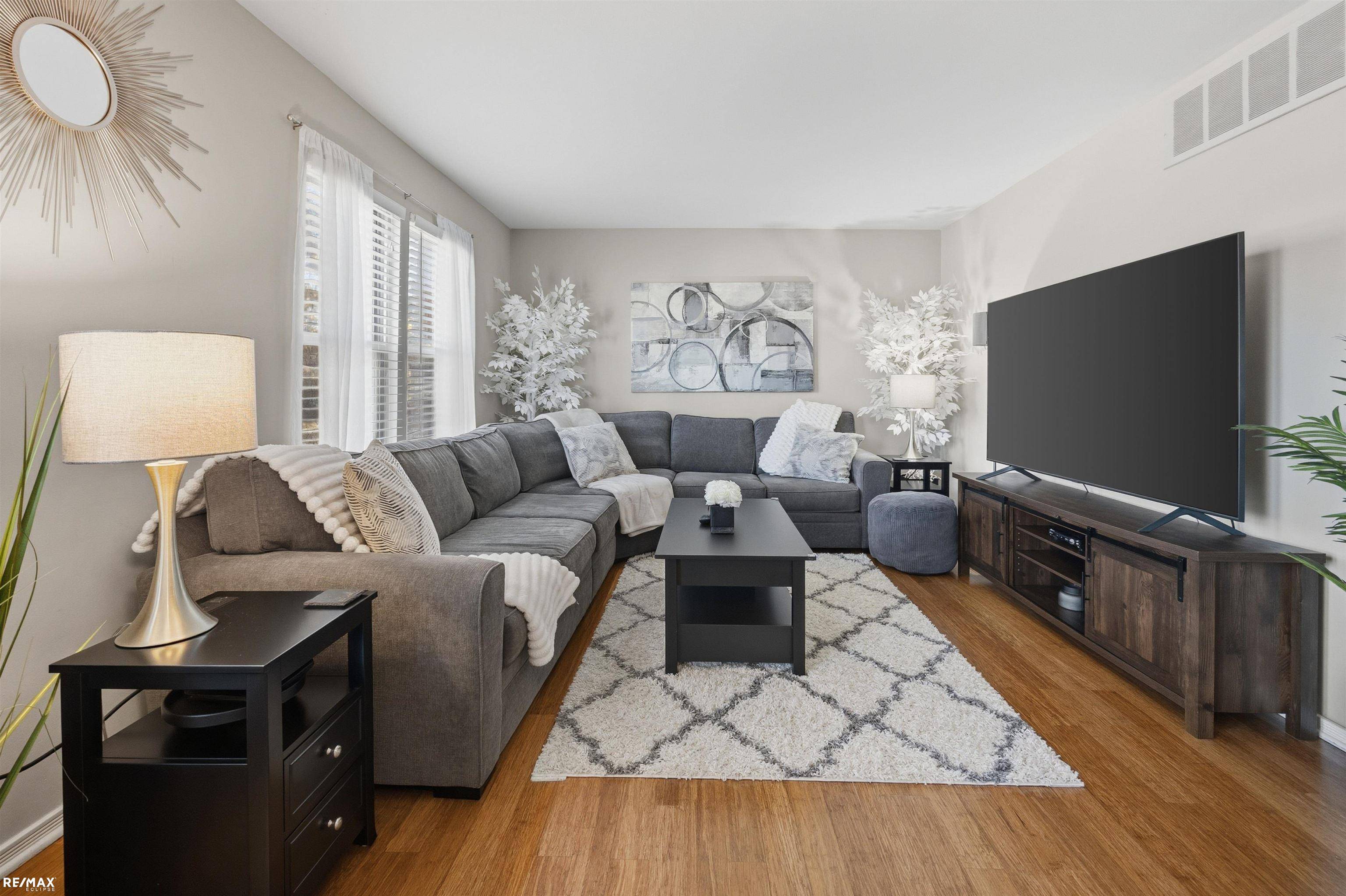 Clinton Township, MI 48036,37686 Charter Oaks BLVD