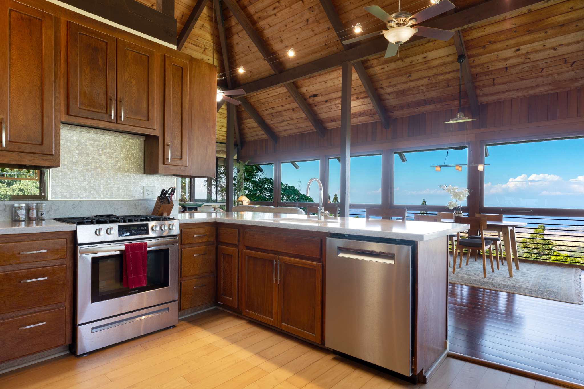 Kailua-kona, HI 96740,73-4541 KOHANAIKI RD