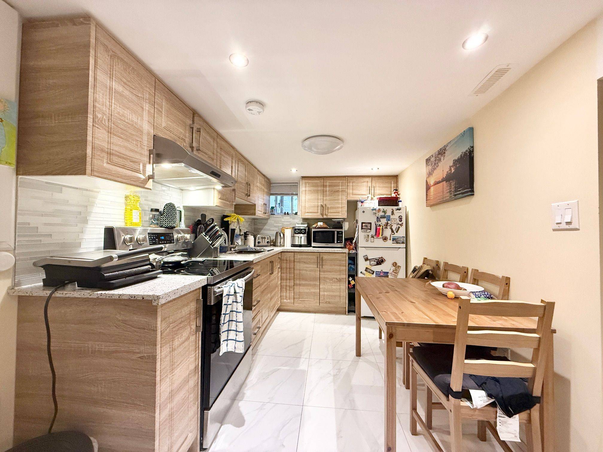 Toronto E02, ON M4C 1H4,48 Keystone AVE #Lower