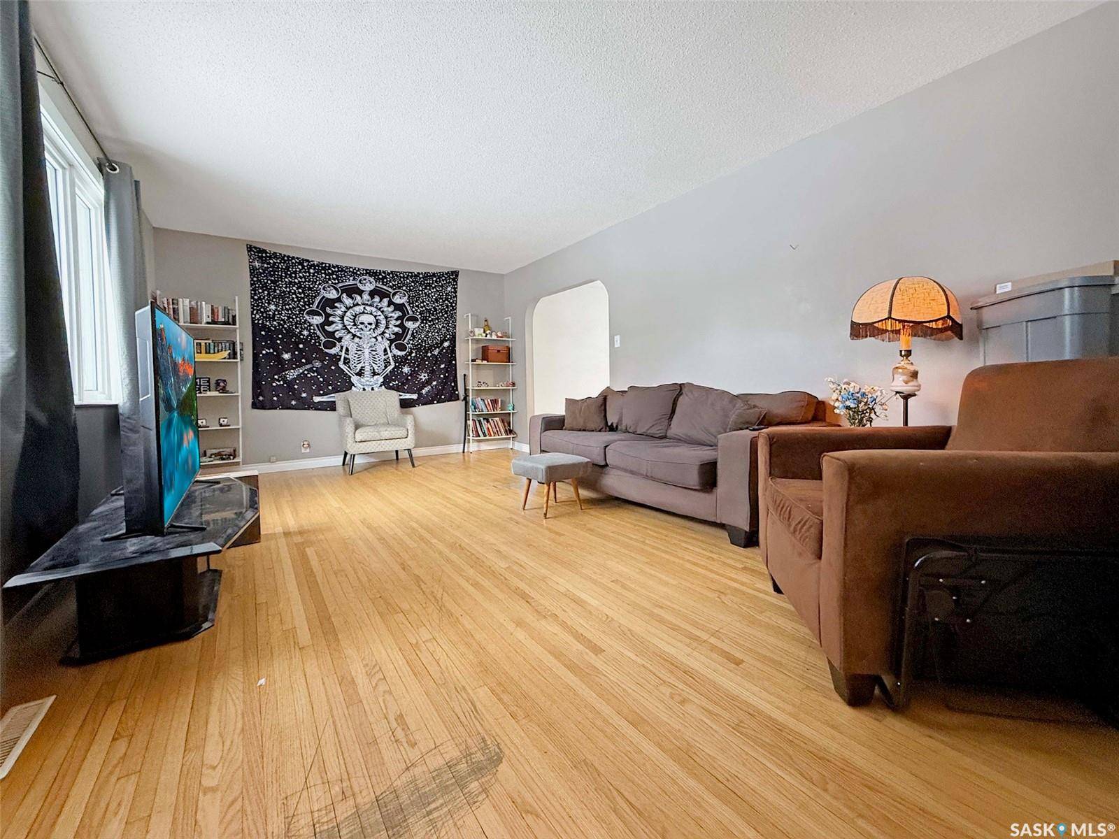 Swift Current, SK S9H 2W8,271 14th AVENUE NE