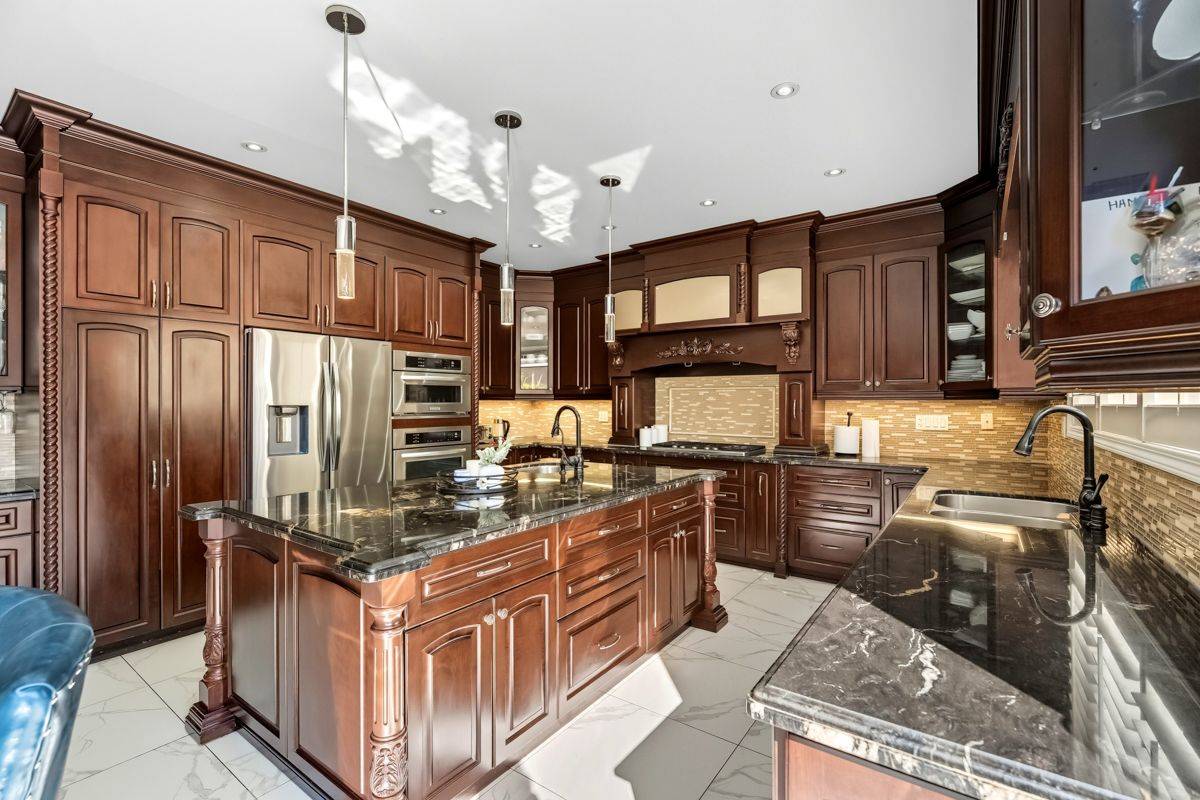 Milton, ON L9T 7N9,318 Laundon TER