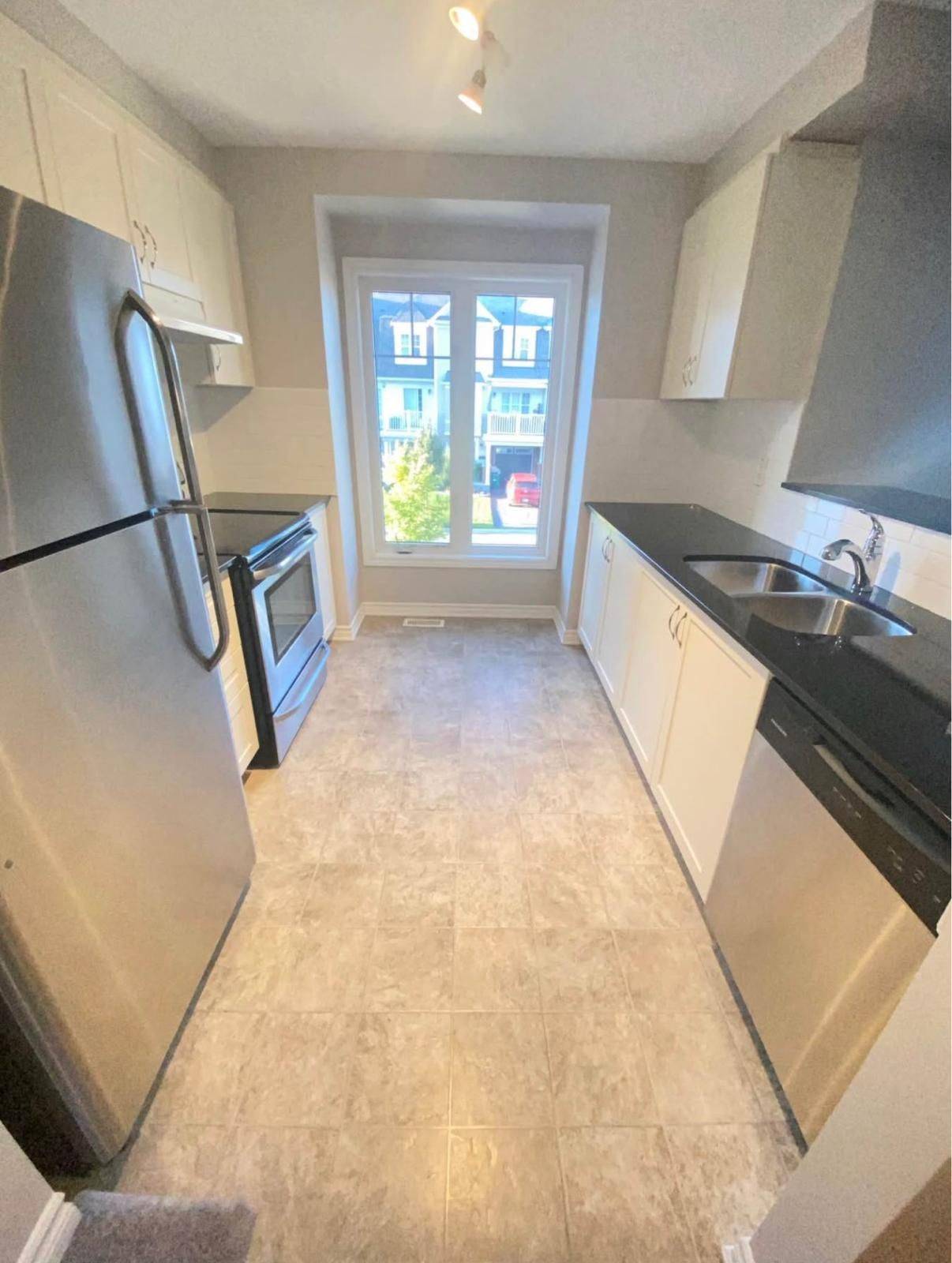 Orleans - Cumberland And Area, ON K4A 1A3,39 MAROMA ST