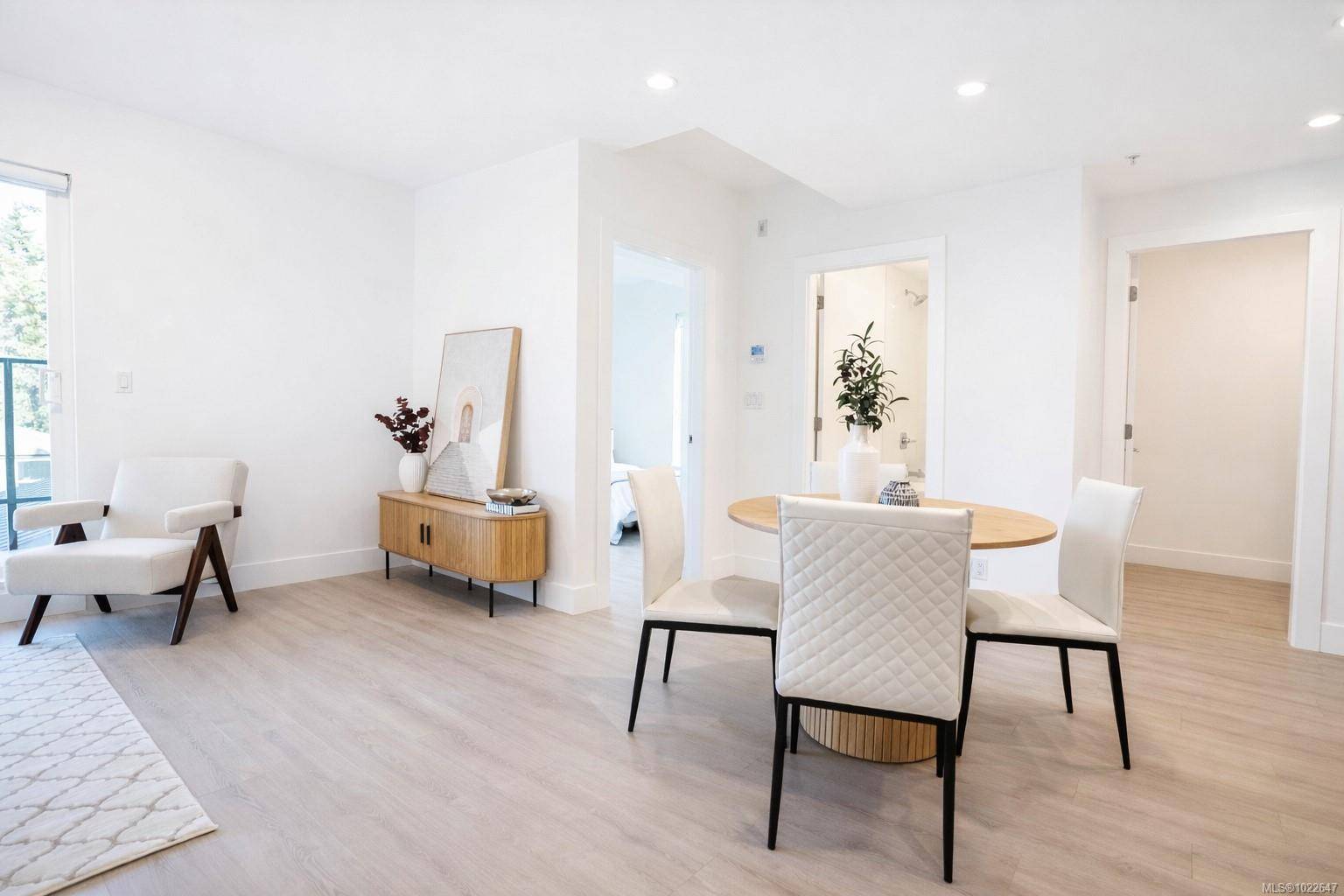 View Royal, BC V9B 7G9,258 Helmcken Rd #207