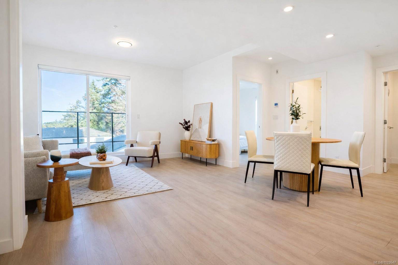 View Royal, BC V9B 7G9,258 Helmcken Rd #207