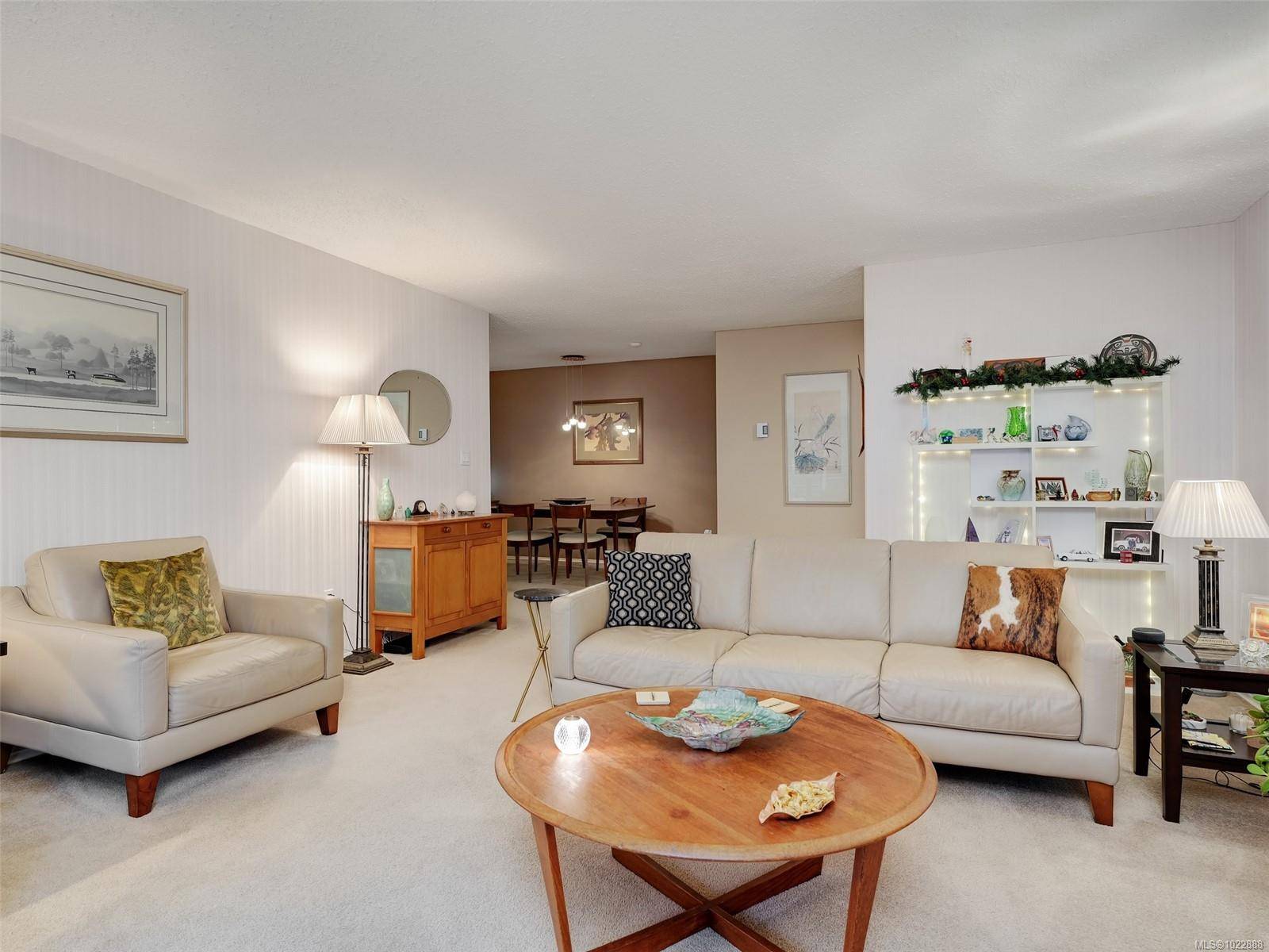 Victoria, BC V8V 2P2,280 Douglas St #306