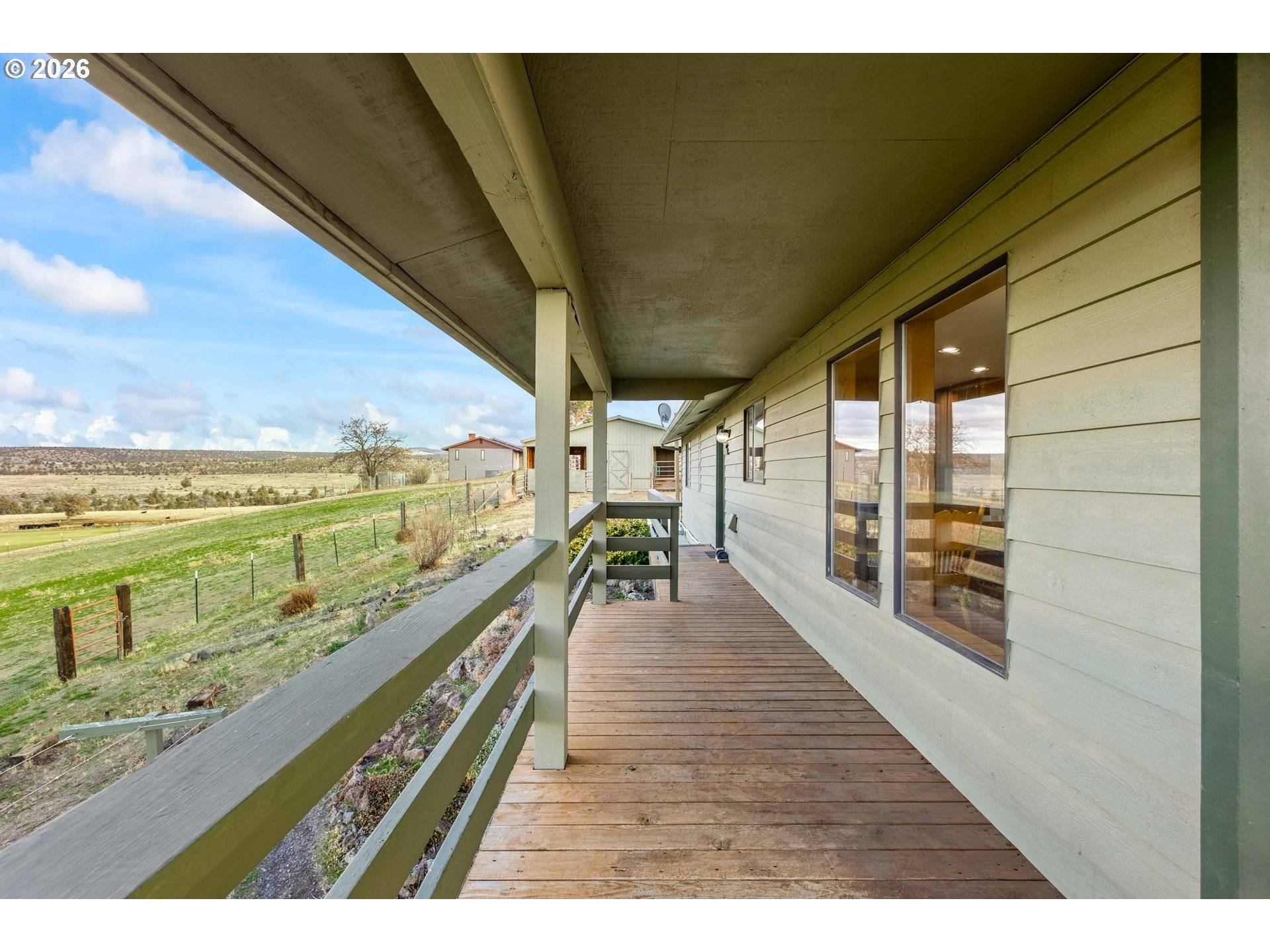 Madras, OR 97741,896 SE DOVER LN