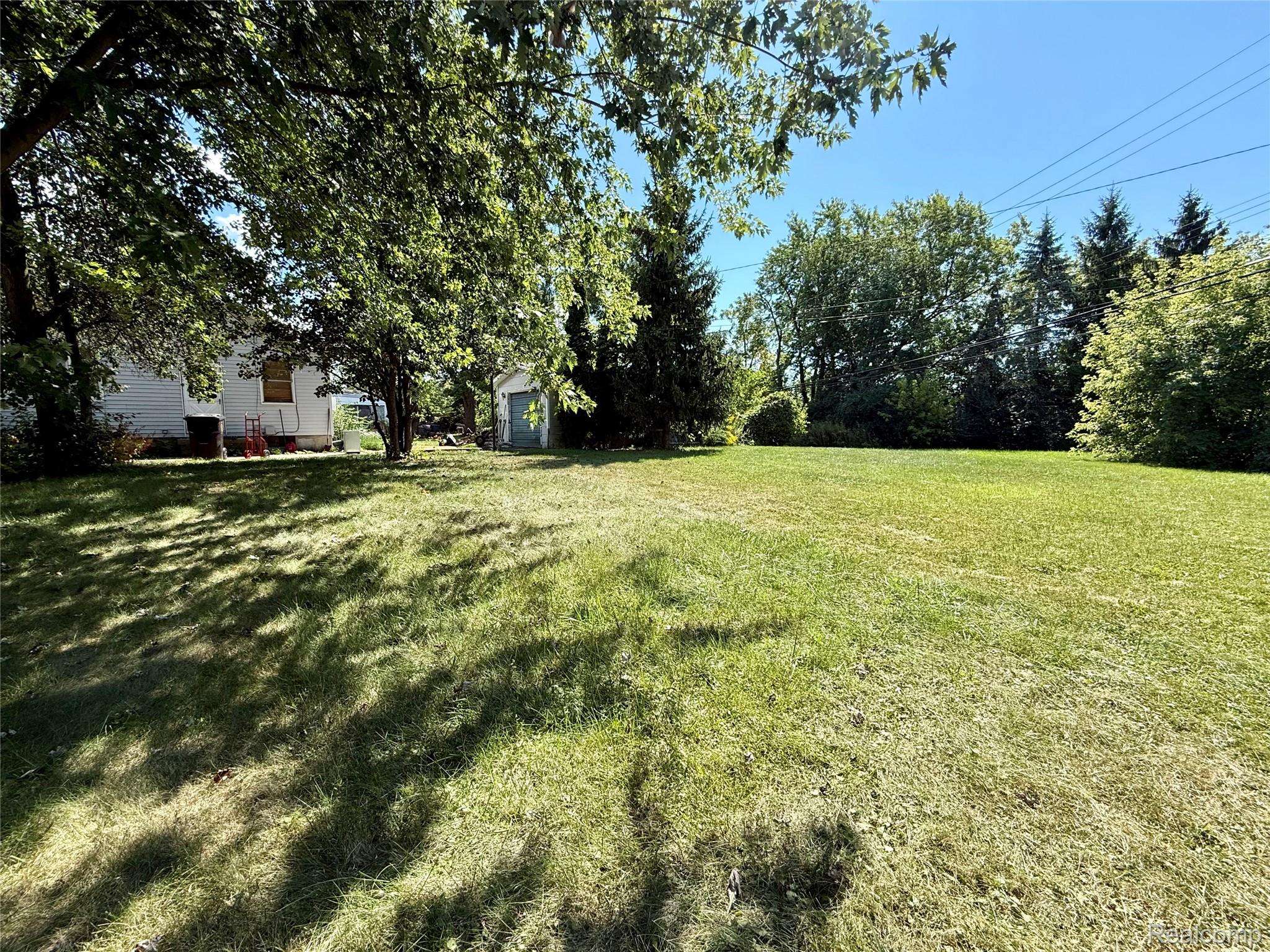 Trenton, MI 48183,3249 Van Horn RD