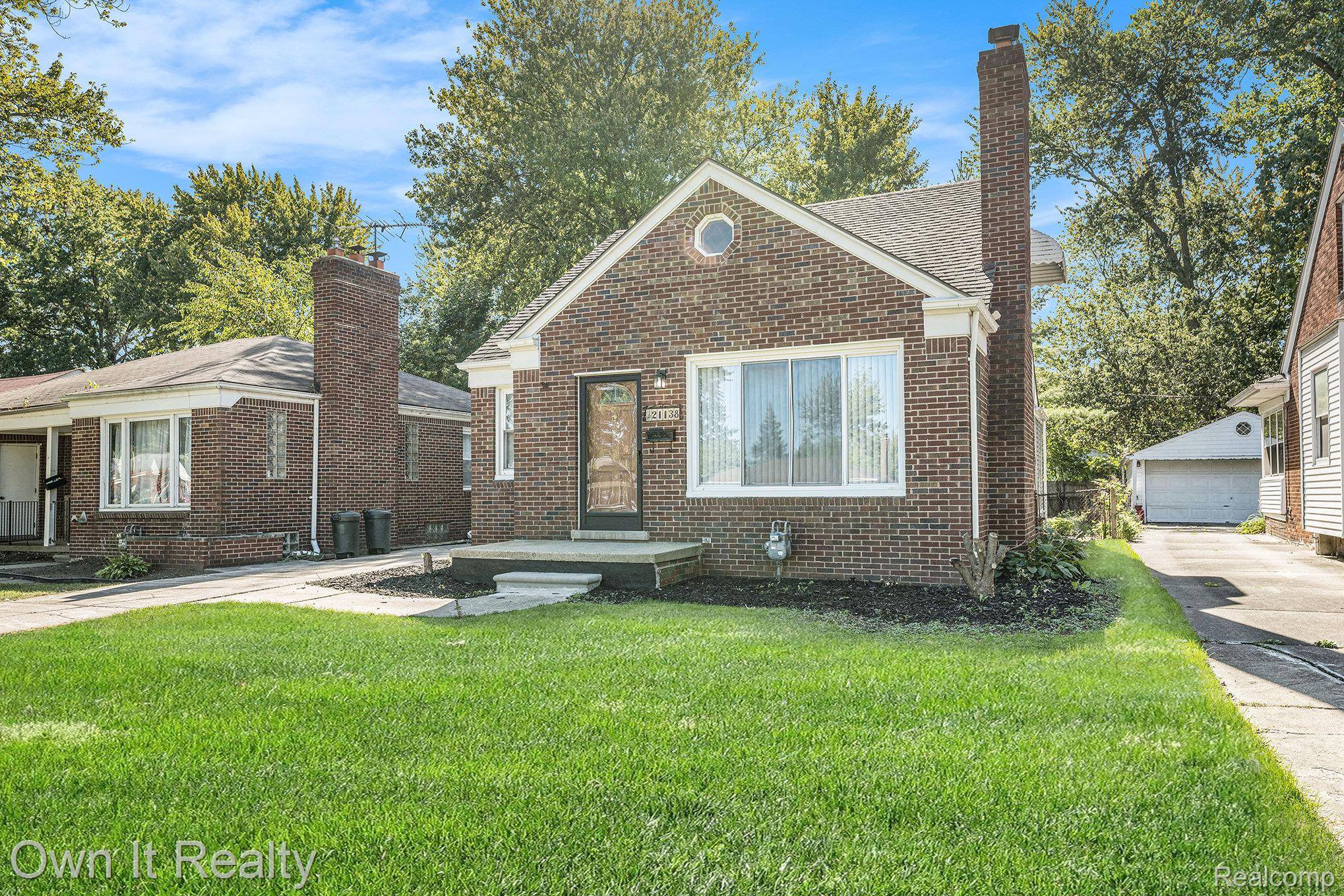 Harper Woods, MI 48225,21138 Huntington AVE