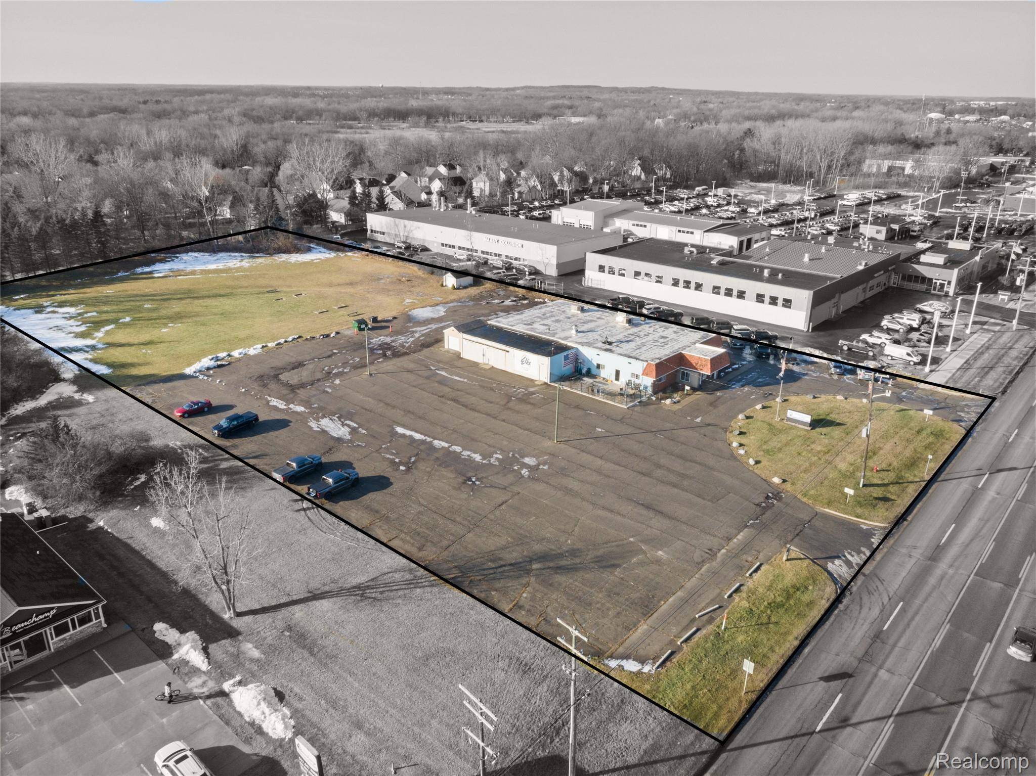 Howell, MI 48843,2830 E Grand River AVE