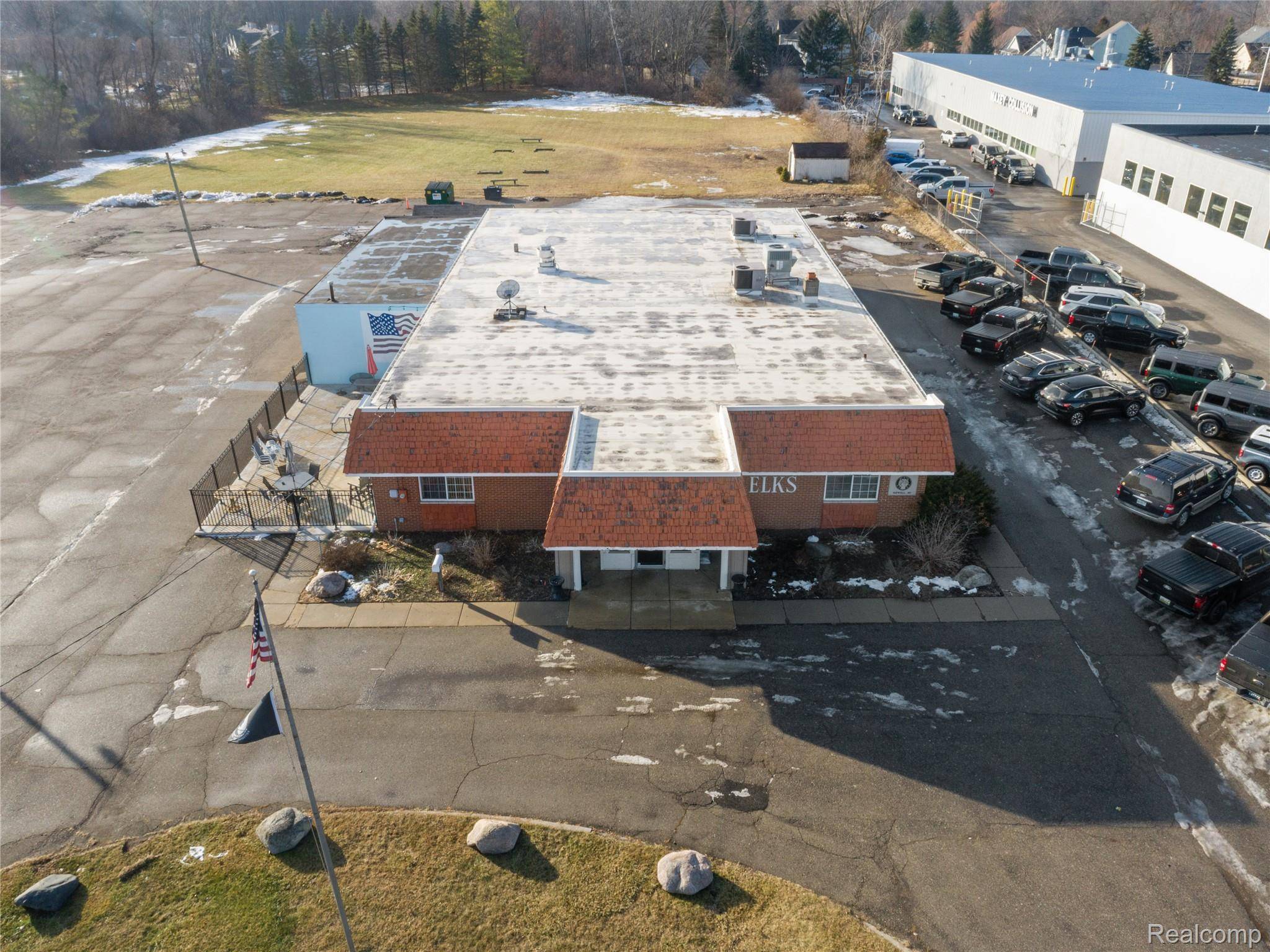 Howell, MI 48843,2830 E Grand River AVE