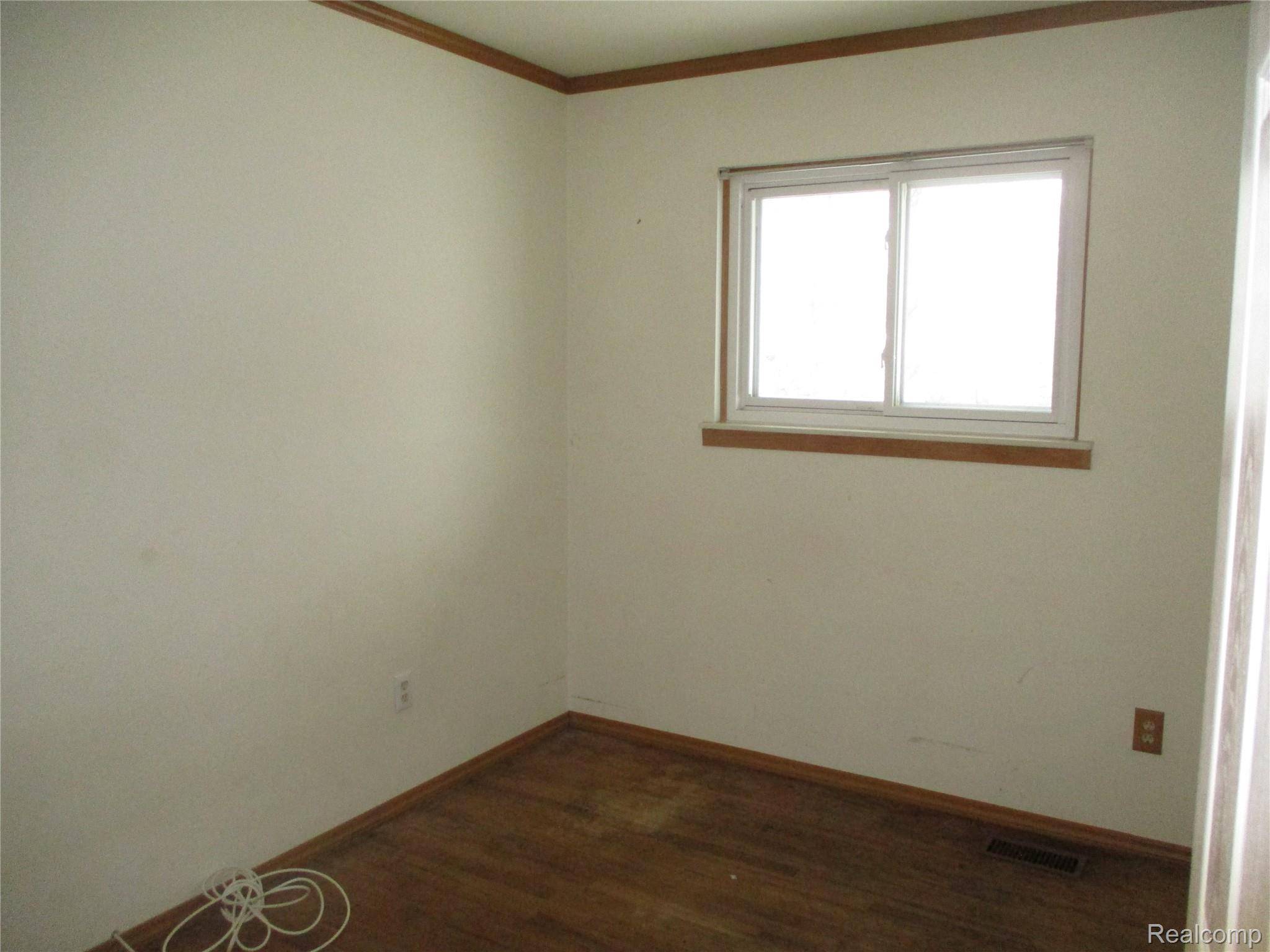 Sterling Heights, MI 48312,38518 Plainview DR