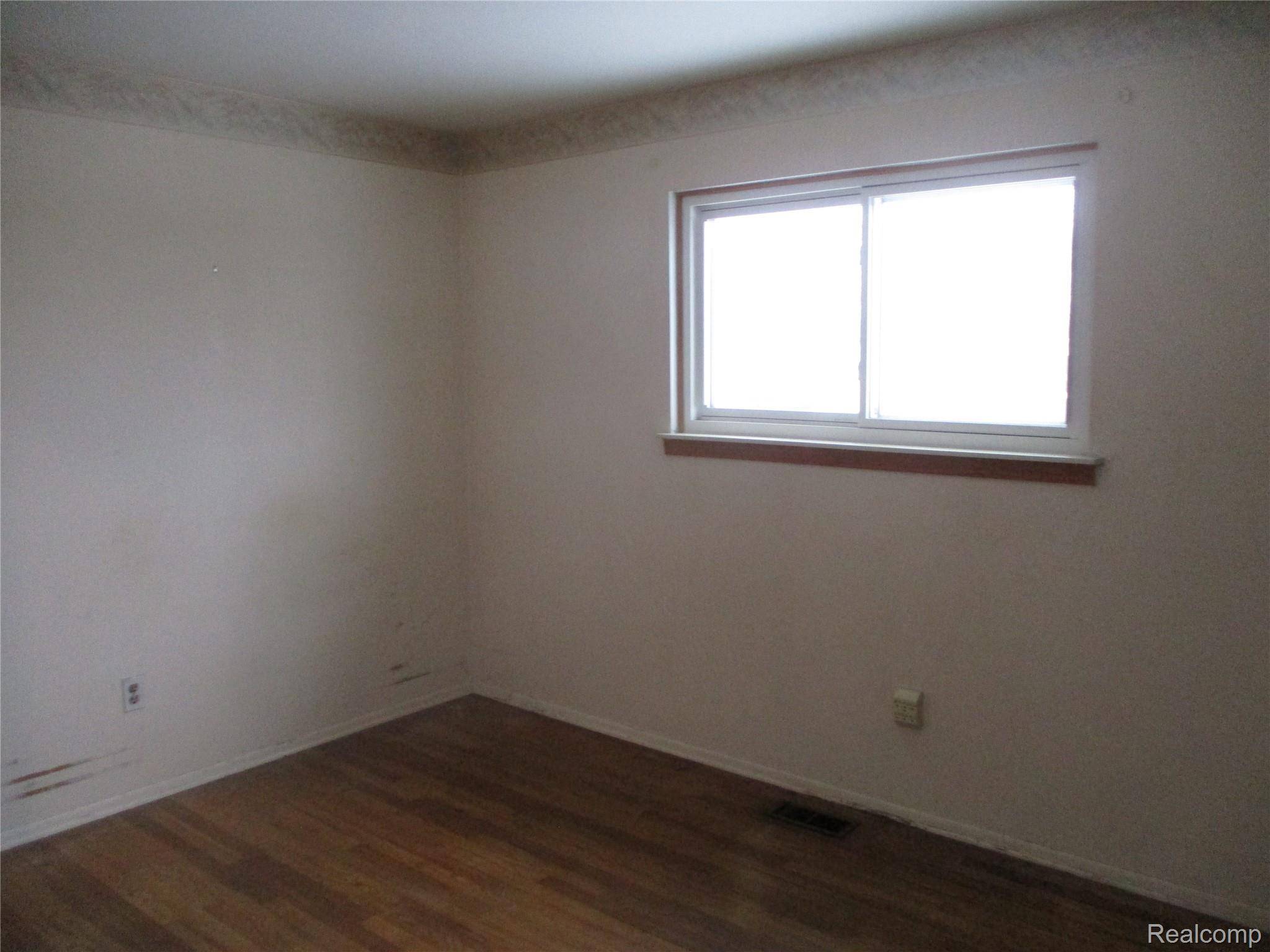 Sterling Heights, MI 48312,38518 Plainview DR