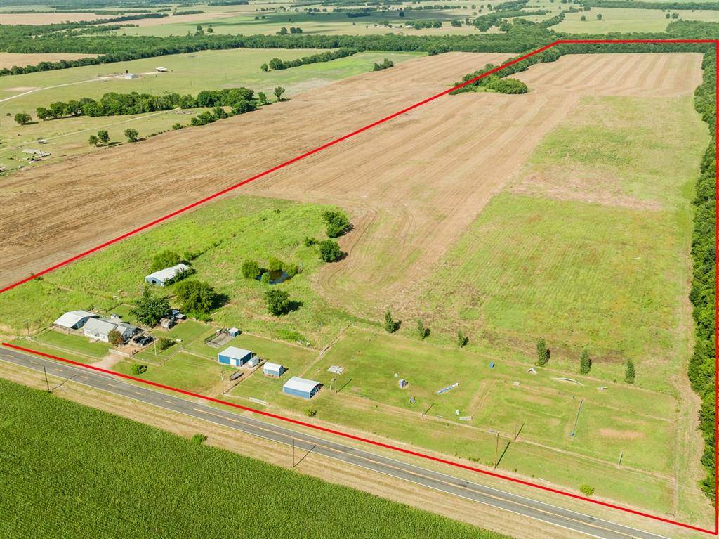 4085 S FM 196, Blossom, TX 75416